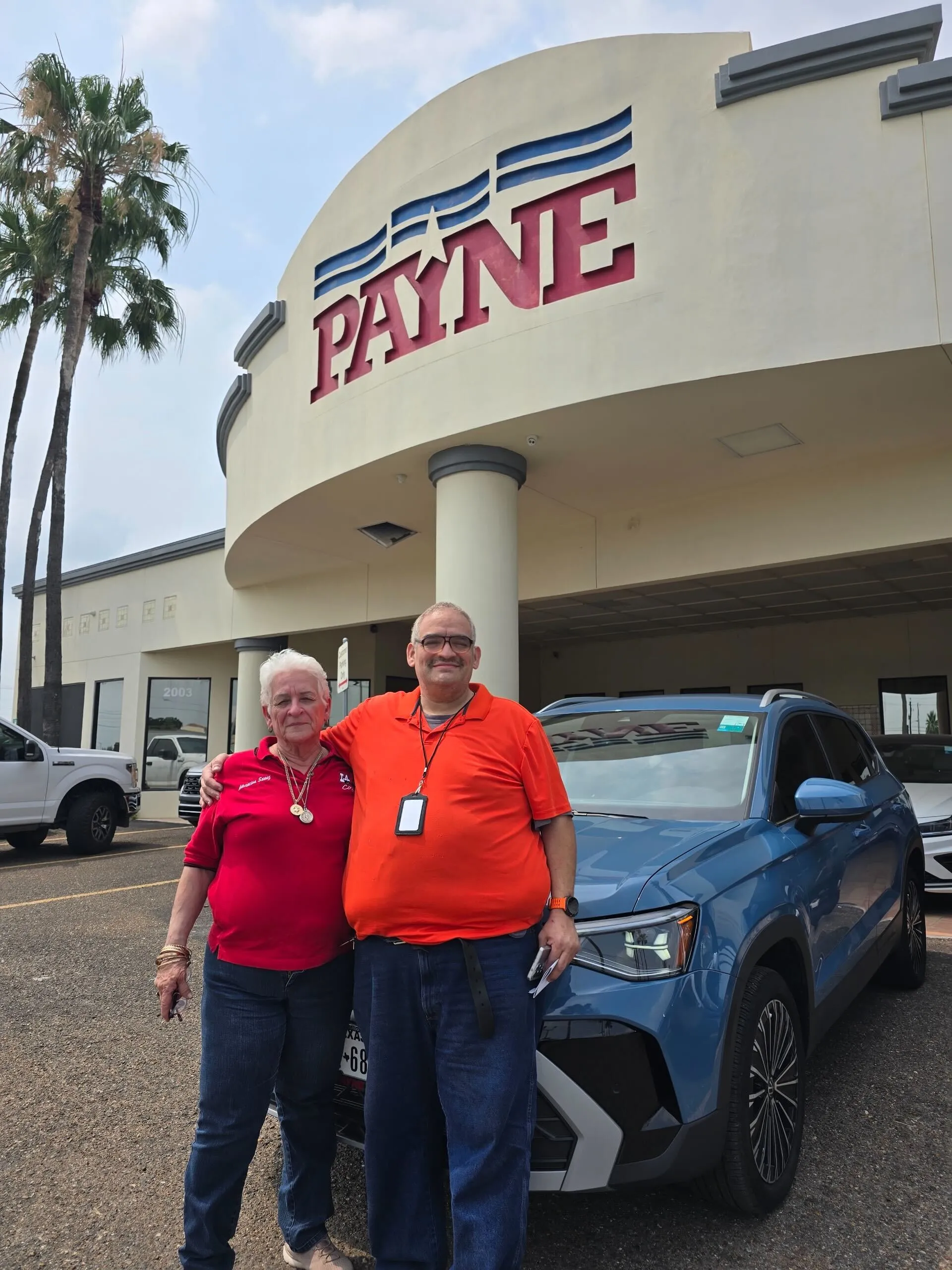 Congratulations to Doración and Gilberto Saenz on their brand-new 2026 Volkswagen Taos! ??