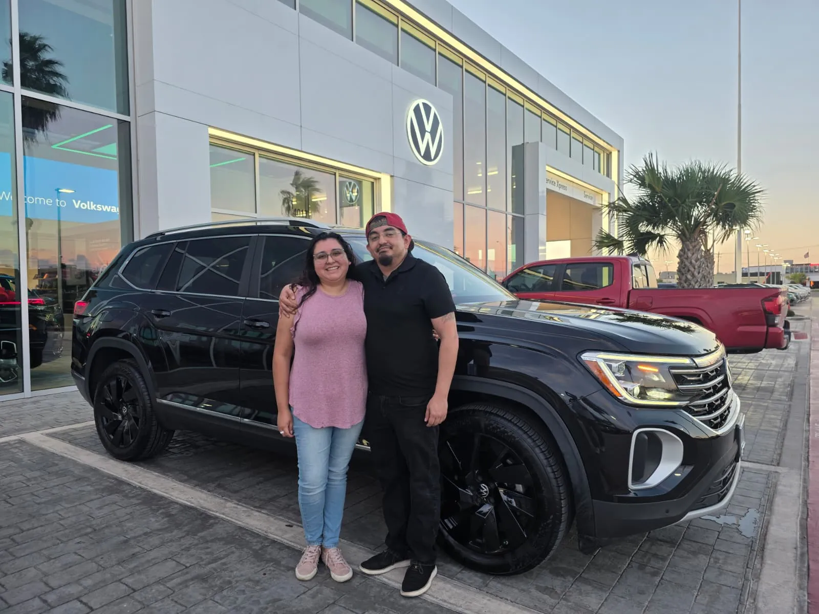 ? Congratulations to the Villacana family on their 2024 Volkswagen Atlas! ?✨