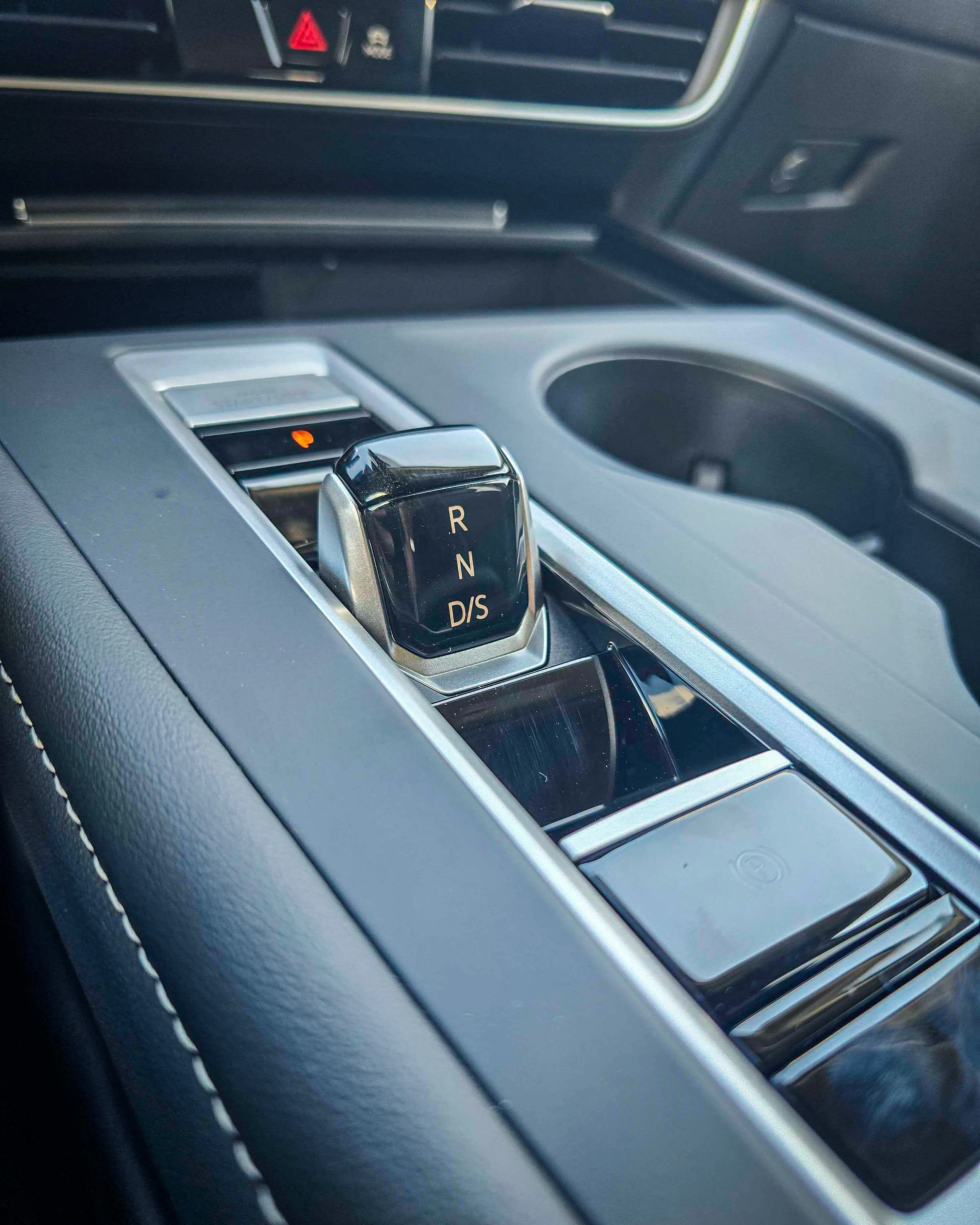 2025 VW Atlas SE