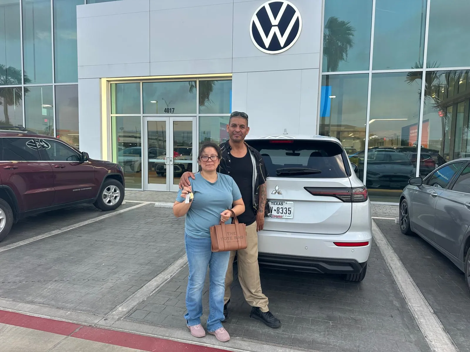 ? Congratulations to Dulce Pequeño on the purchase of your brand-new 2026 Mitsubishi Outlander! ?✨