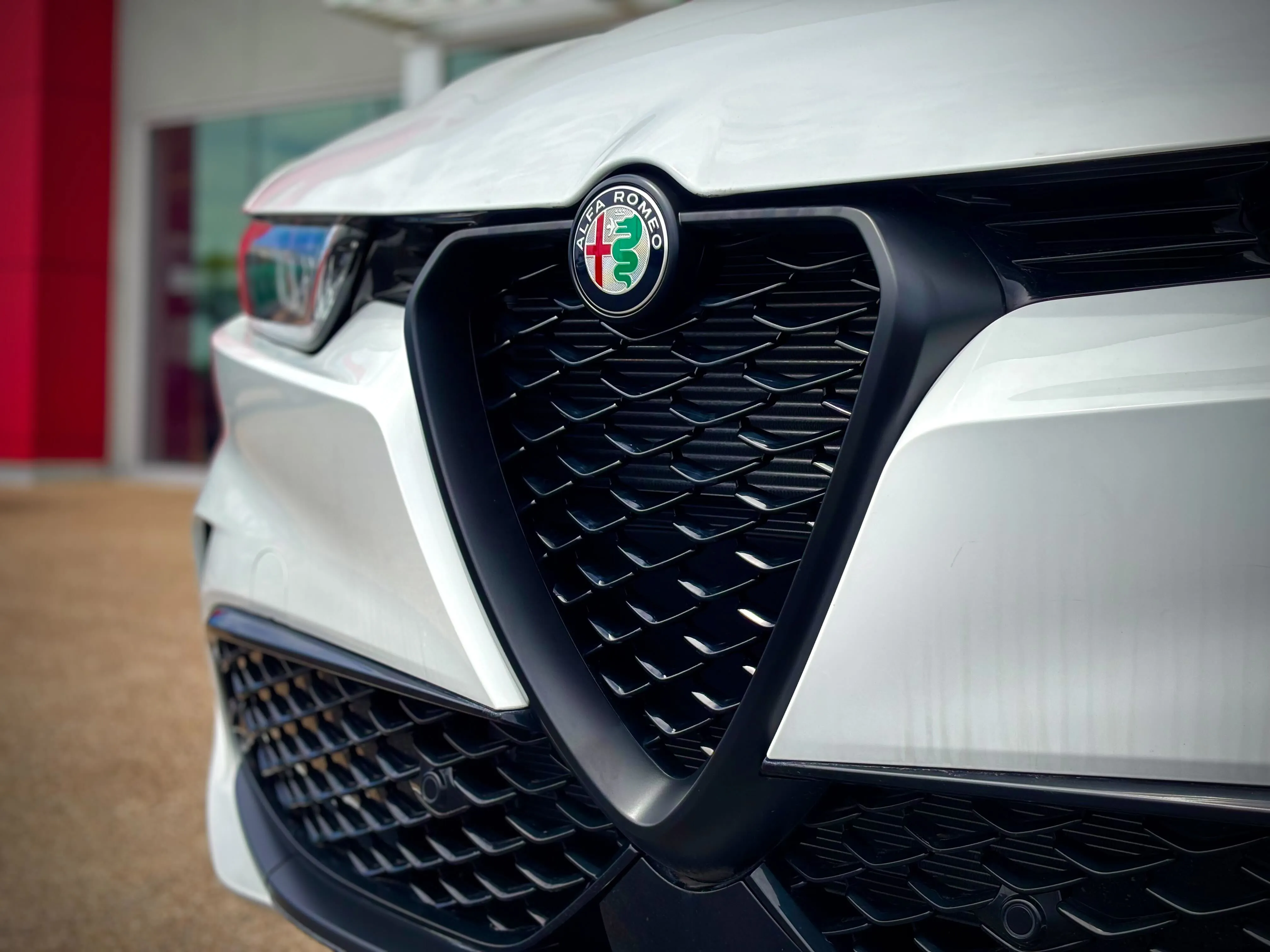 White Alfa Romeo Tonale