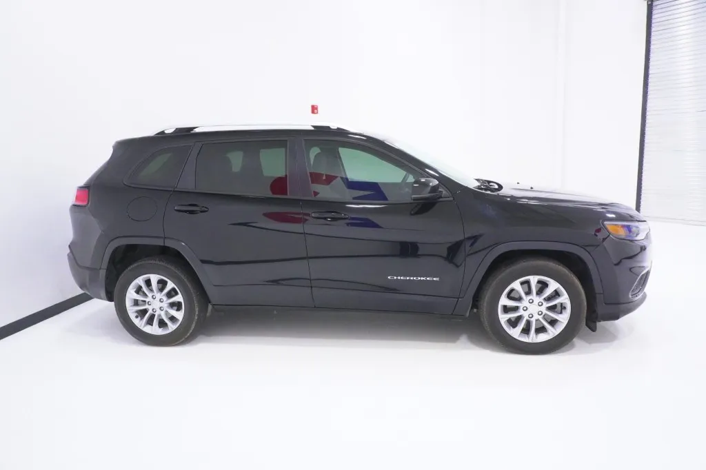 2021 Jeep Cherokee Freedom 2021 Jeep Cherokee Freedom