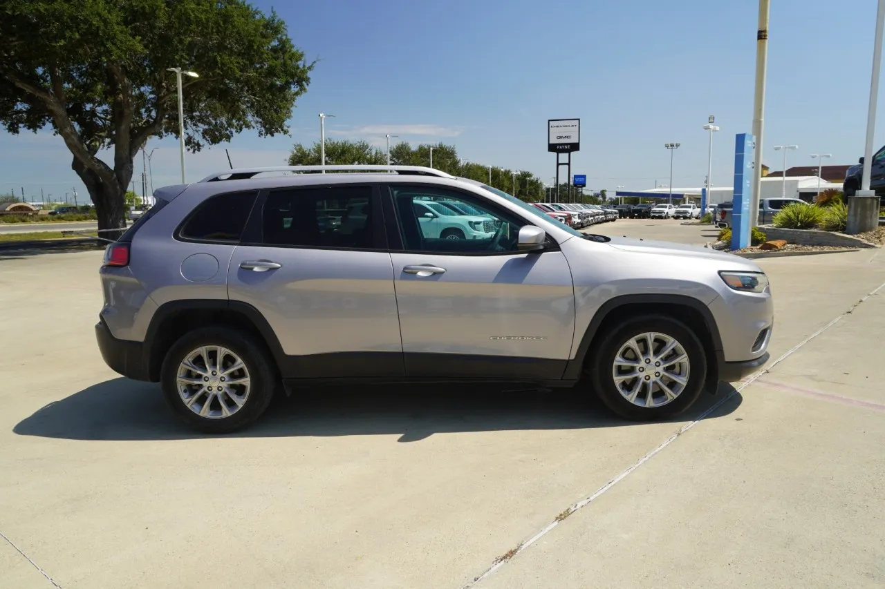 2021 Jeep Cherokee Latitude 2021 Jeep Cherokee Latitude