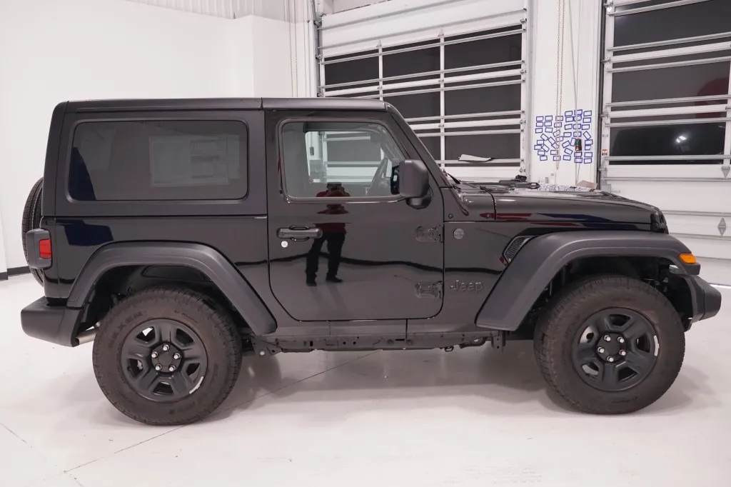 2026 Jeep Wrangler Sport 2026 Jeep Wrangler Sport