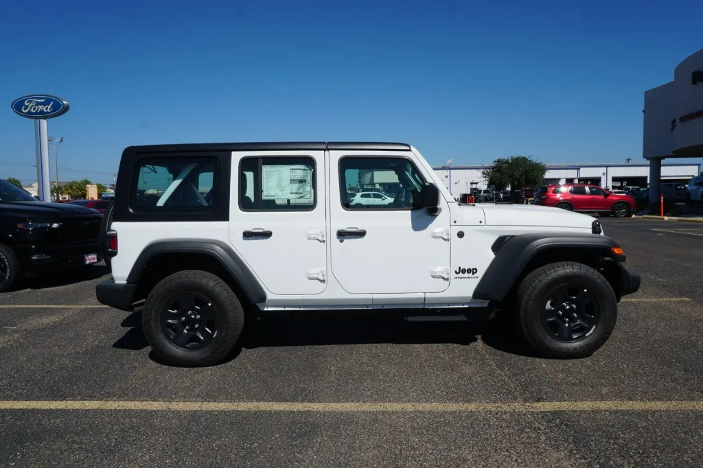 2026 Jeep Wrangler Sport
