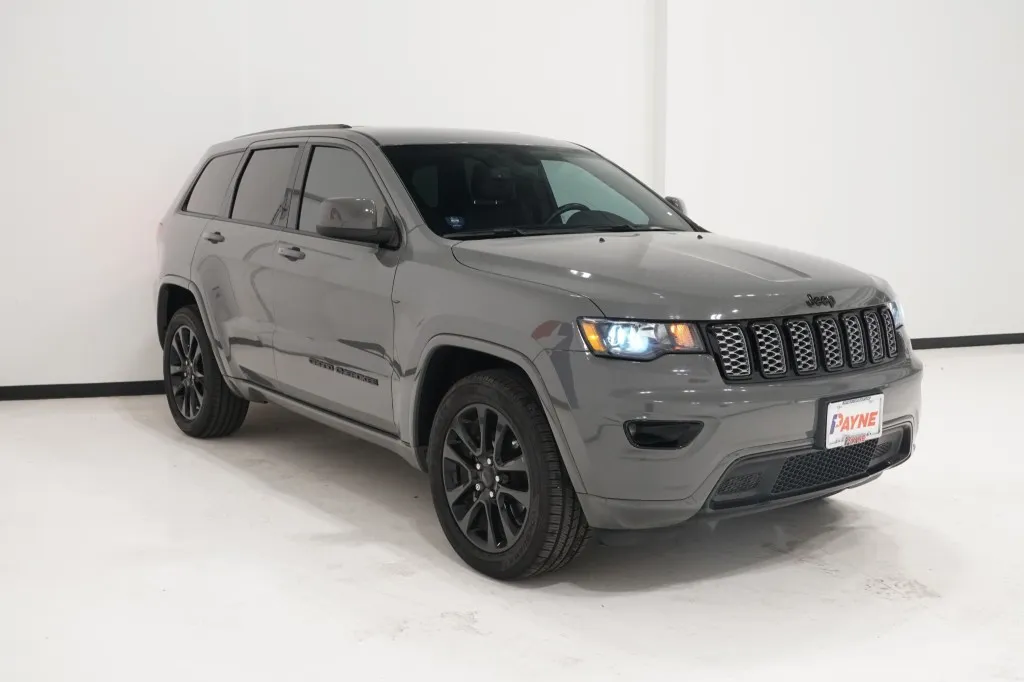 2020 Jeep Grand Cherokee Altitude