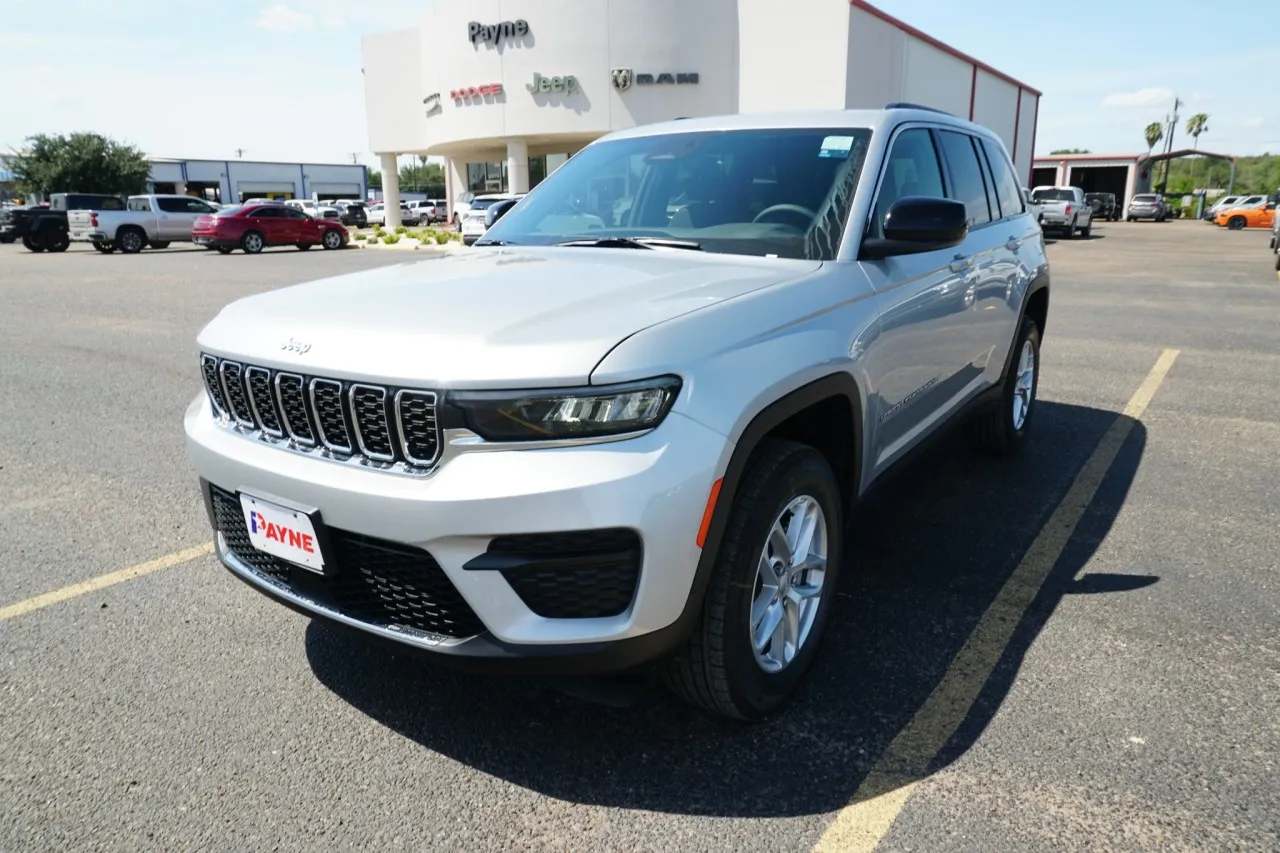 2025 Jeep Grand Cherokee Laredo X