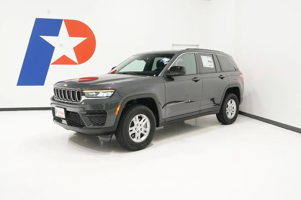 2025 Jeep Grand Cherokee Laredo
