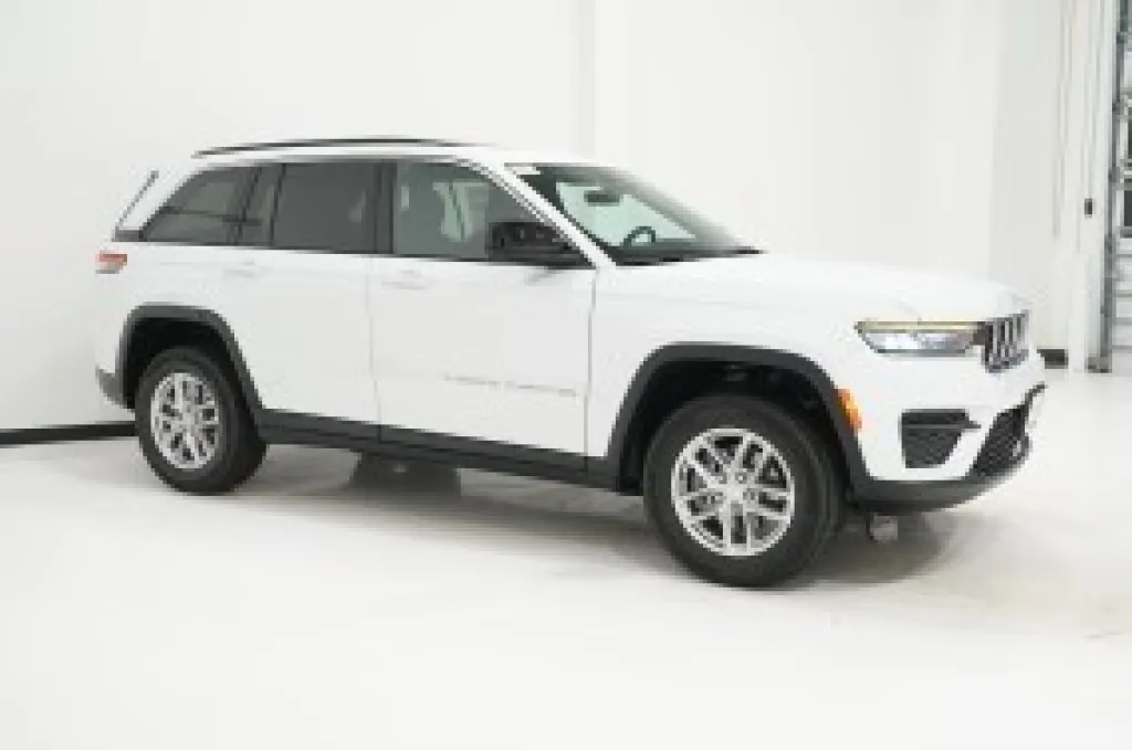 2026 Jeep Grand Cherokee Laredo