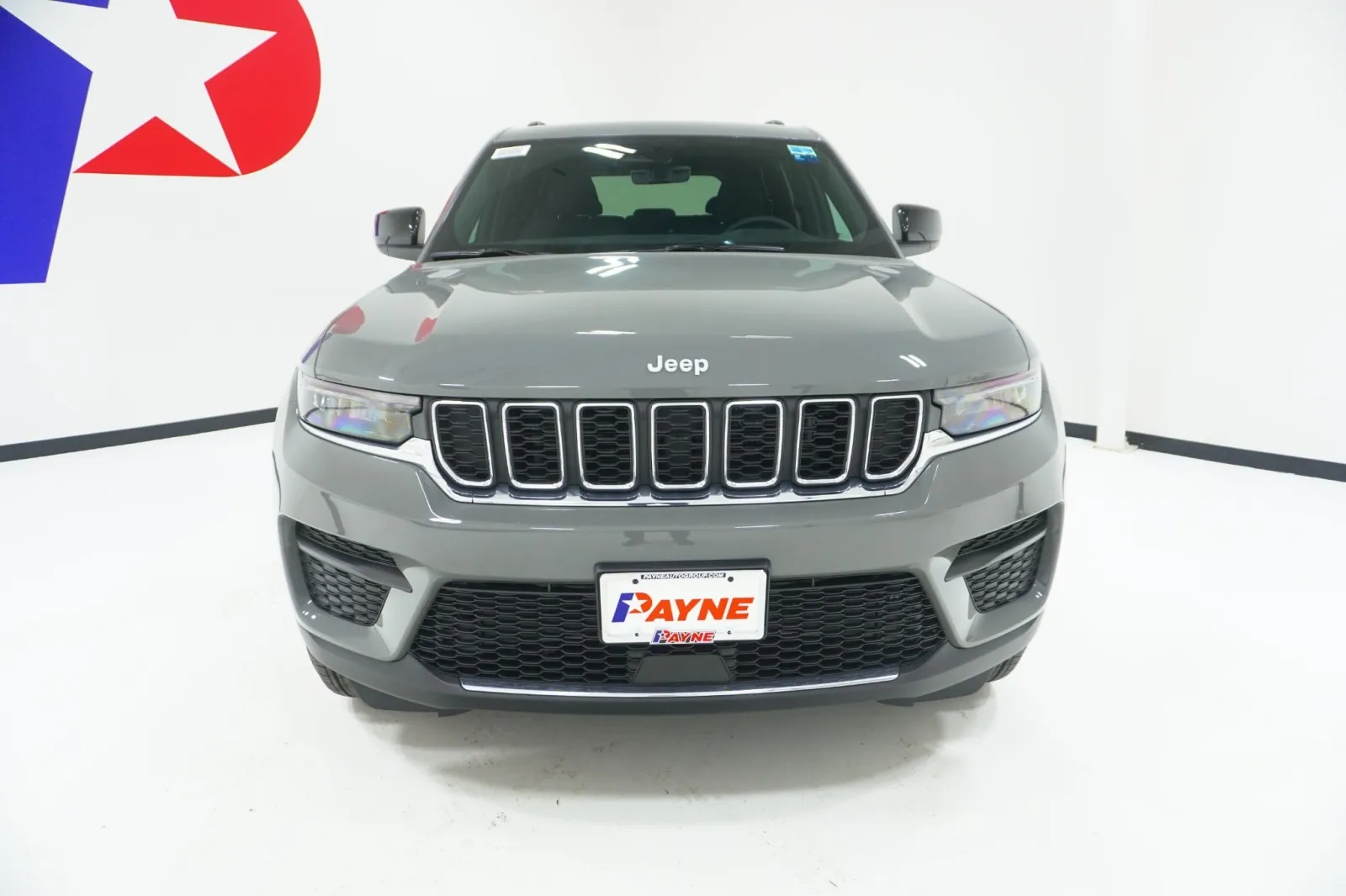2027 Jeep Grand Cherokee Laredo X
