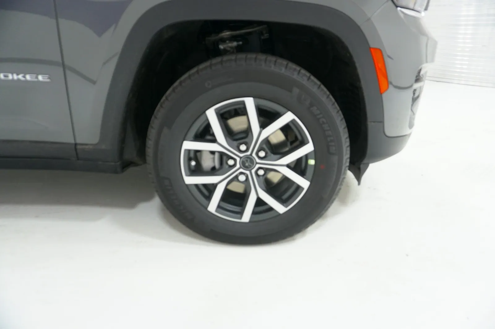 2027 Jeep Grand Cherokee Laredo X