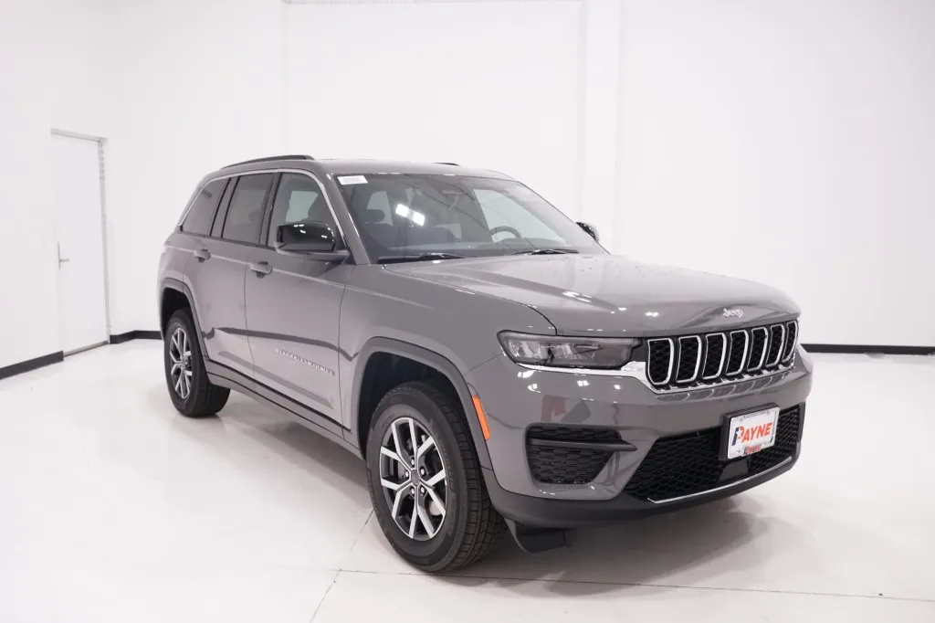 2027 Jeep Grand Cherokee Laredo 2027 Jeep Grand Cherokee Laredo