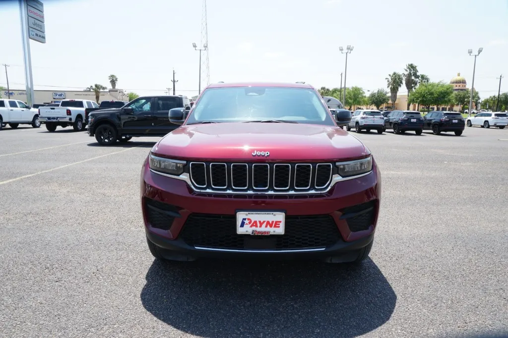 2023 Jeep Grand Cherokee Laredo