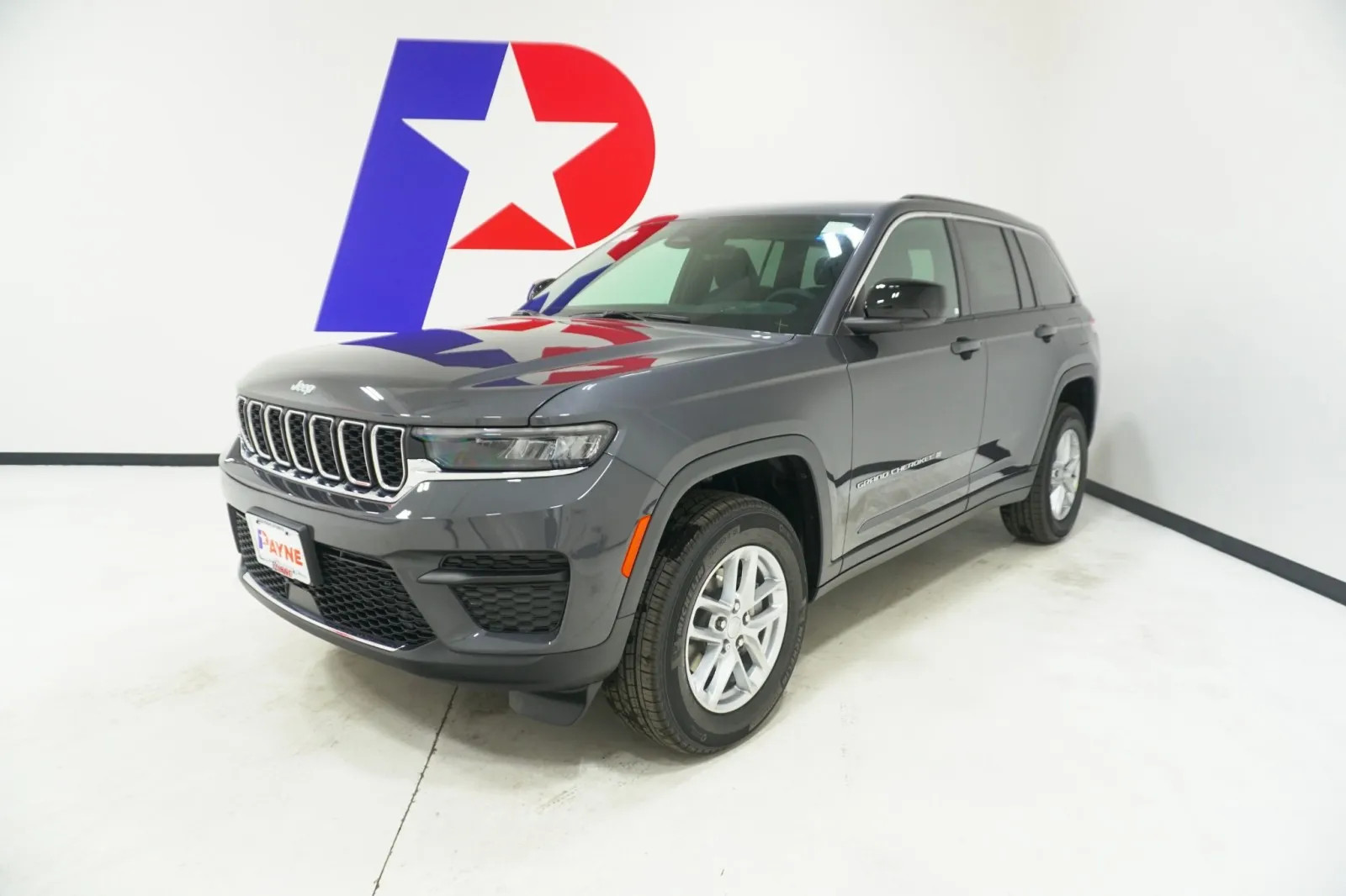 2025 Jeep Grand Cherokee Laredo's photo