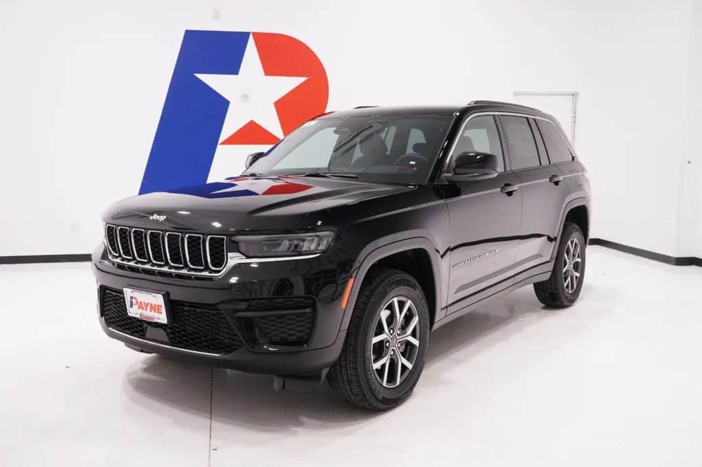 2027 Jeep Grand Cherokee Laredo X