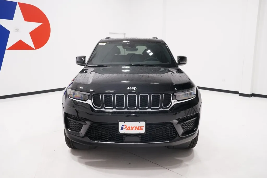 2027 Jeep Grand Cherokee Laredo 2027 Jeep Grand Cherokee Laredo