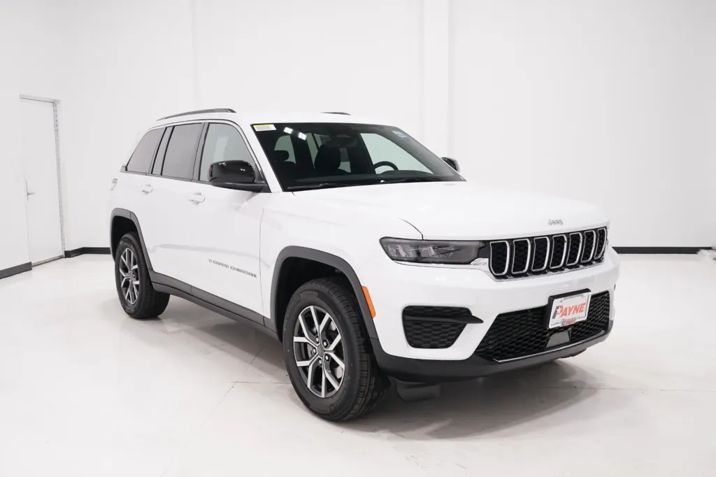 2027 Jeep Grand Cherokee Laredo 2027 Jeep Grand Cherokee Laredo