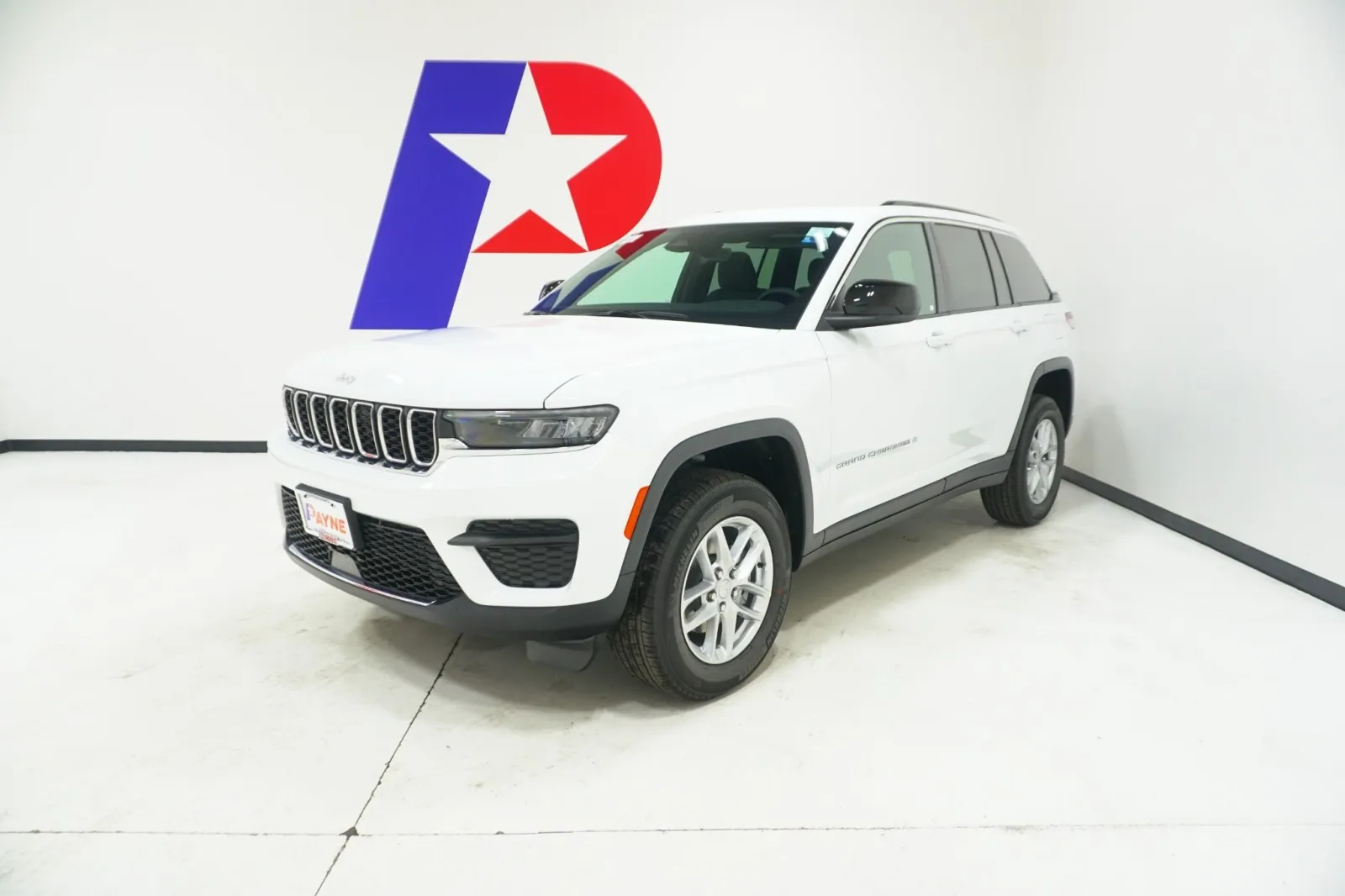 2025 Jeep Grand Cherokee Laredo's photo