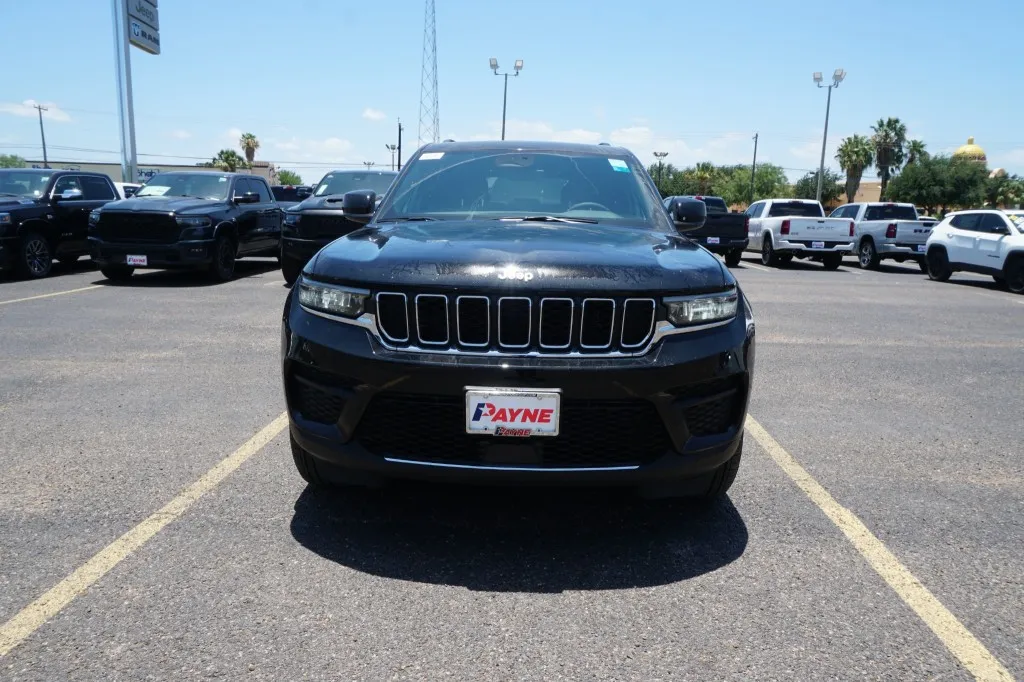 2026 Jeep Grand Cherokee Laredo X