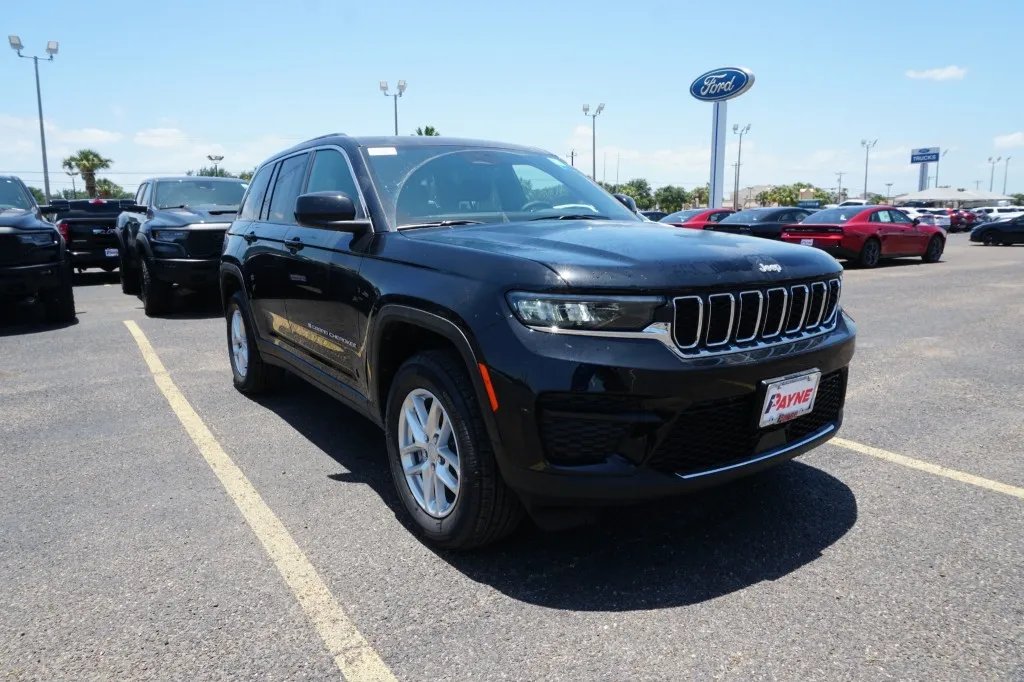 2026 Jeep Grand Cherokee Laredo X