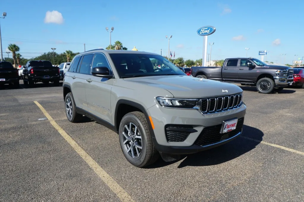 2027 Jeep Grand Cherokee Laredo X