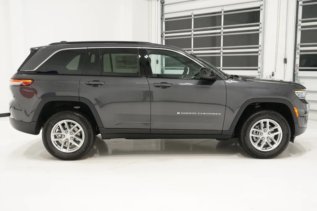 2025 Jeep Grand Cherokee Laredo X 2025 Jeep Grand Cherokee Laredo X
