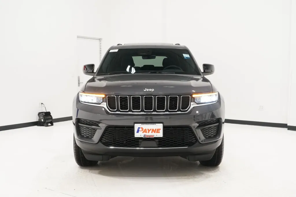 2025 Jeep Grand Cherokee Laredo X 2025 Jeep Grand Cherokee Laredo X