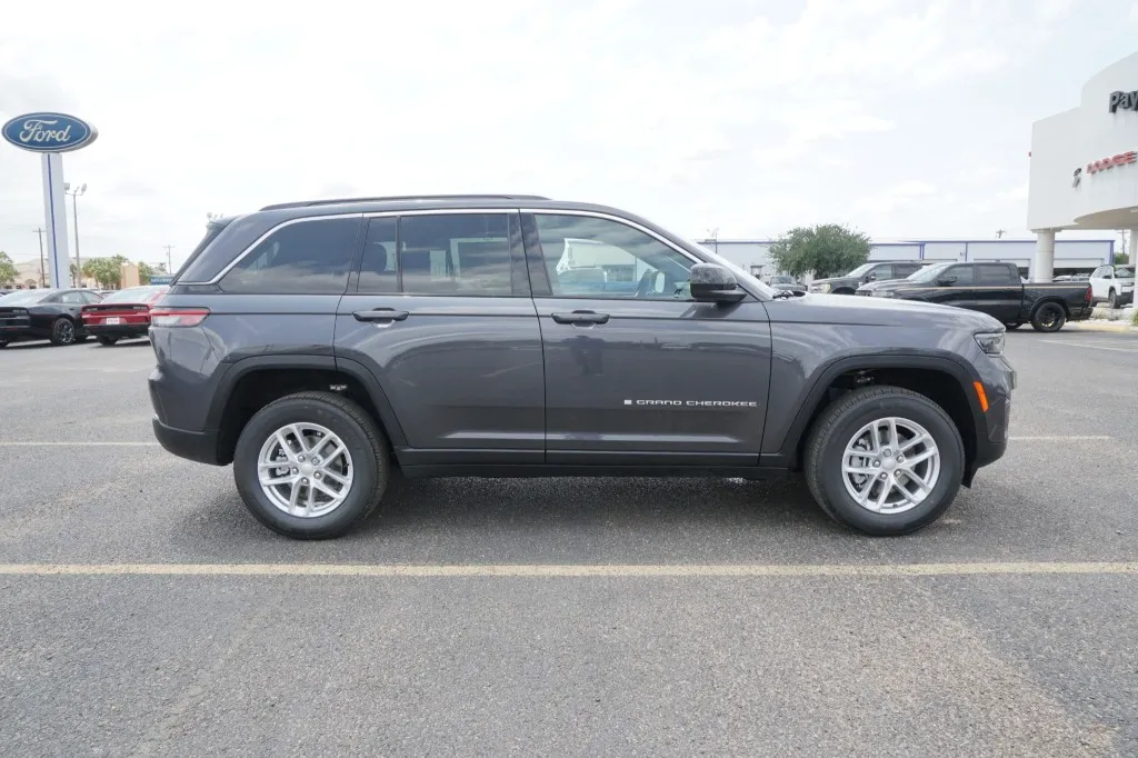 2026 Jeep Grand Cherokee Laredo X 2026 Jeep Grand Cherokee Laredo X