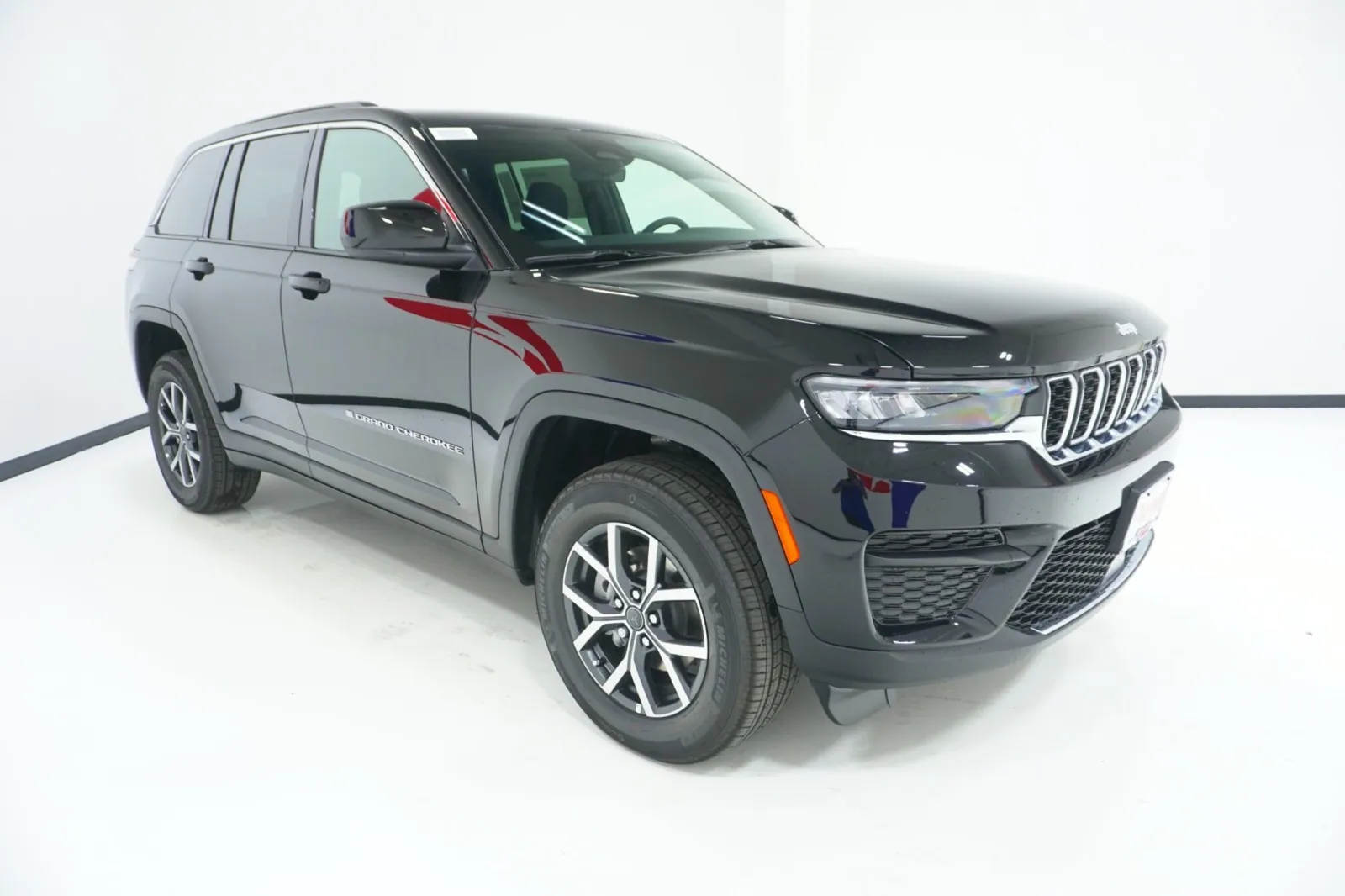 2027 Jeep Grand Cherokee Laredo X 2027 Jeep Grand Cherokee Laredo X