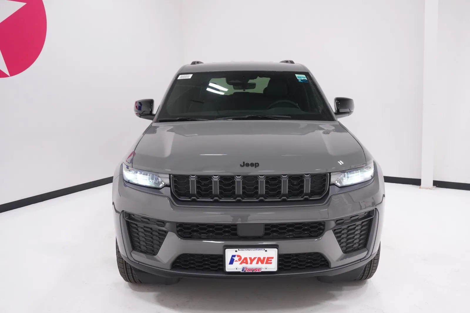 2027 Jeep Grand Cherokee Laredo Altitude