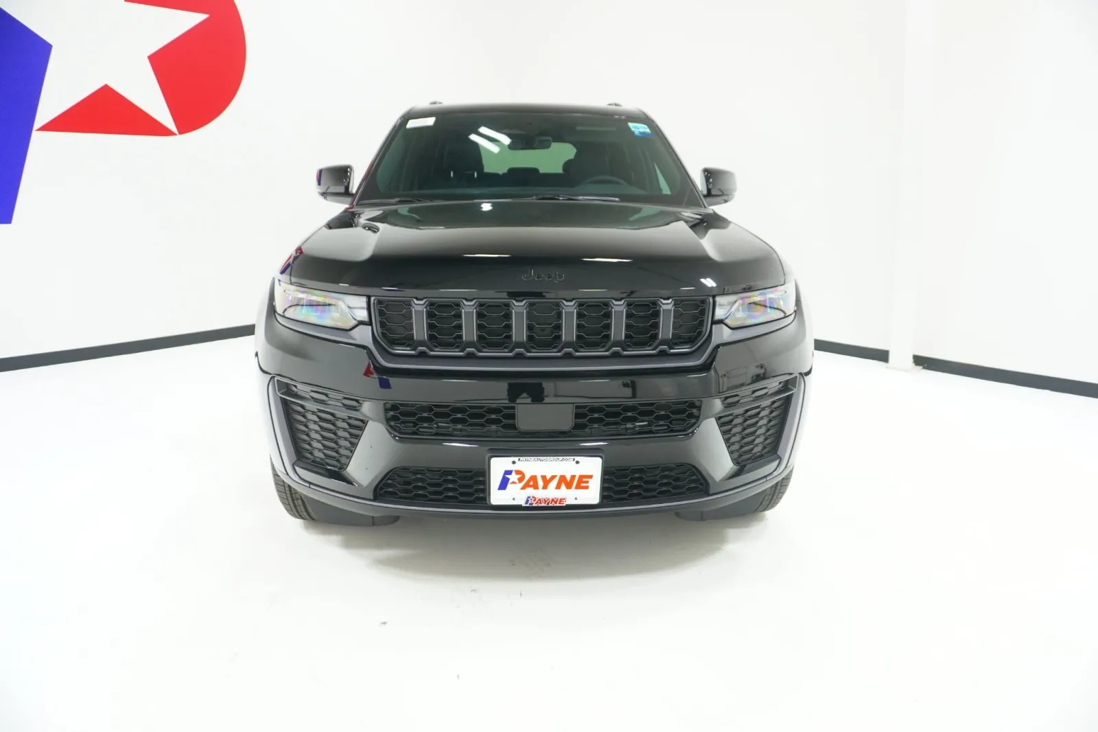 2027 Jeep Grand Cherokee Laredo Altitude