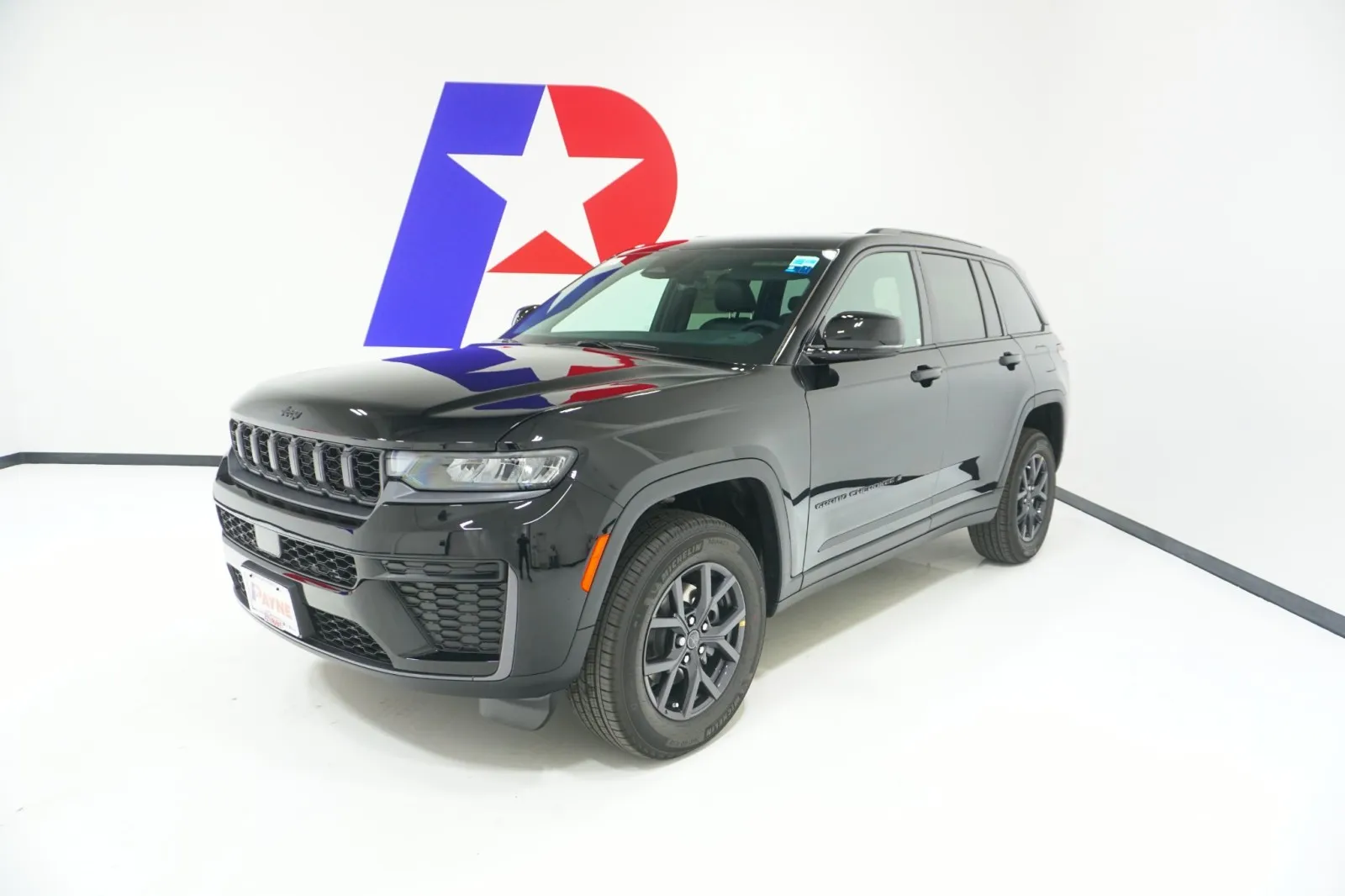 2027 Jeep Grand Cherokee Laredo Altitude