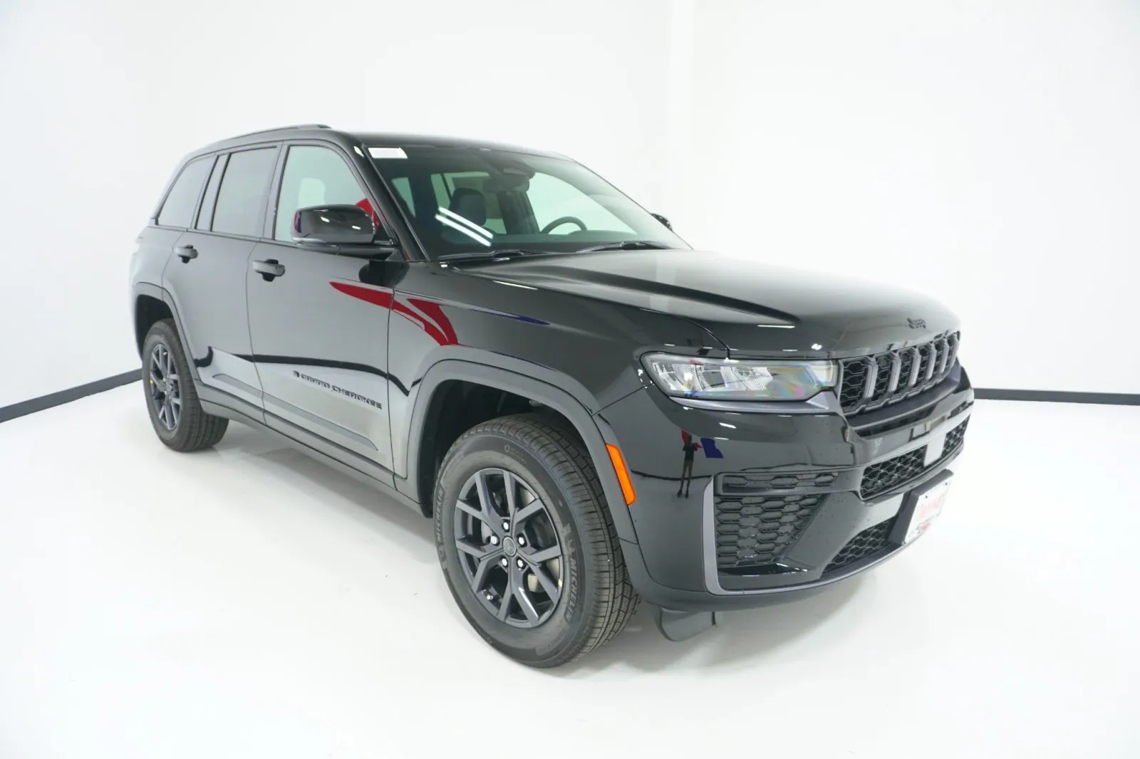 2027 Jeep Grand Cherokee Laredo Altitude 2027 Jeep Grand Cherokee Laredo Altitude