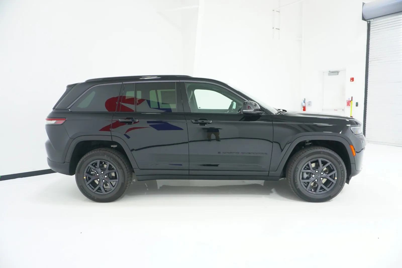 2027 Jeep Grand Cherokee Laredo Altitude 2027 Jeep Grand Cherokee Laredo Altitude