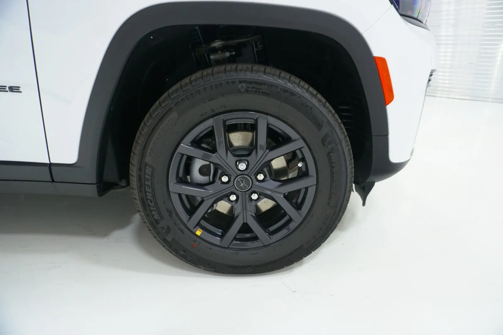 2027 Jeep Grand Cherokee Laredo Altitude