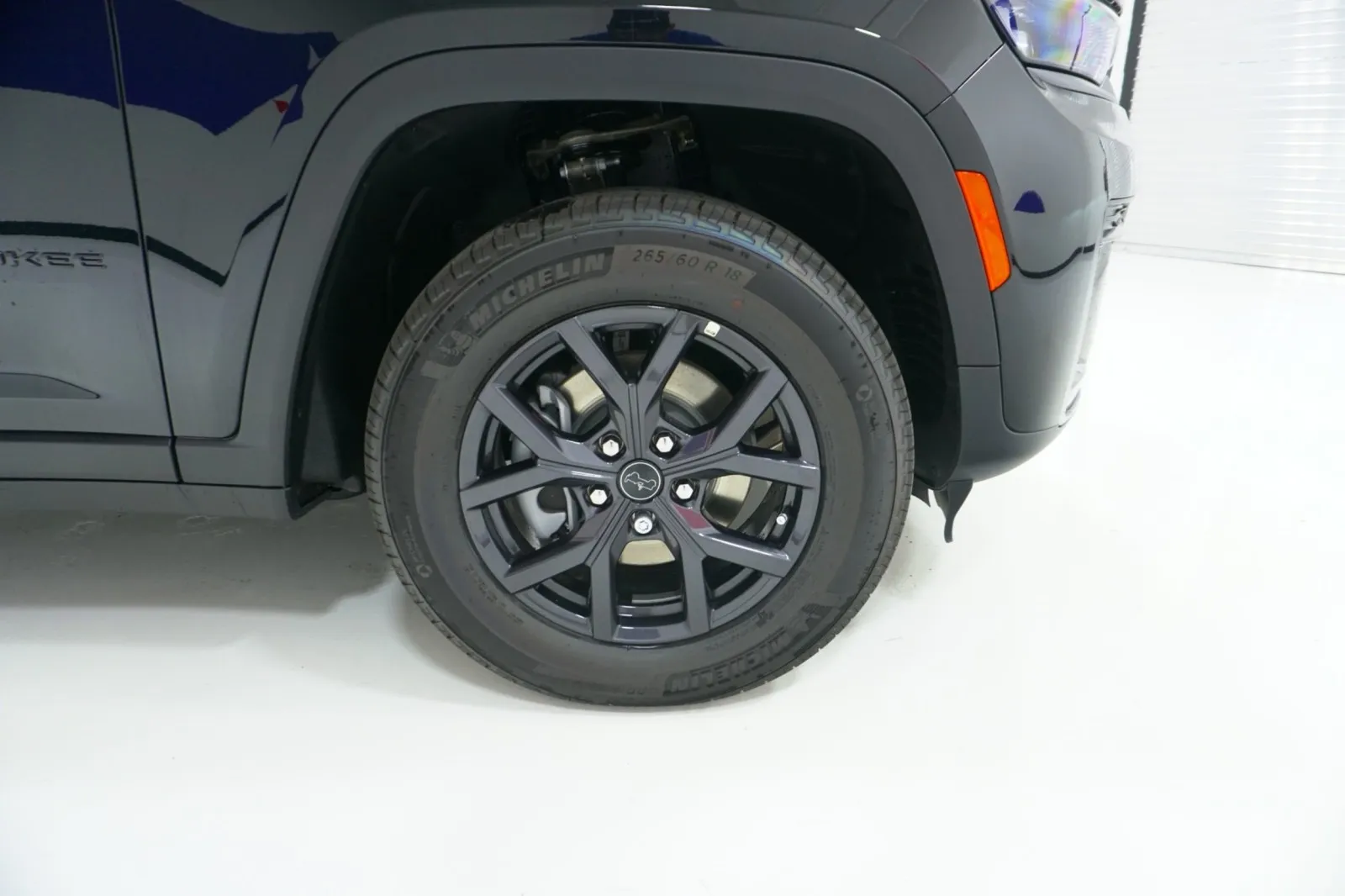 2027 Jeep Grand Cherokee Laredo Altitude