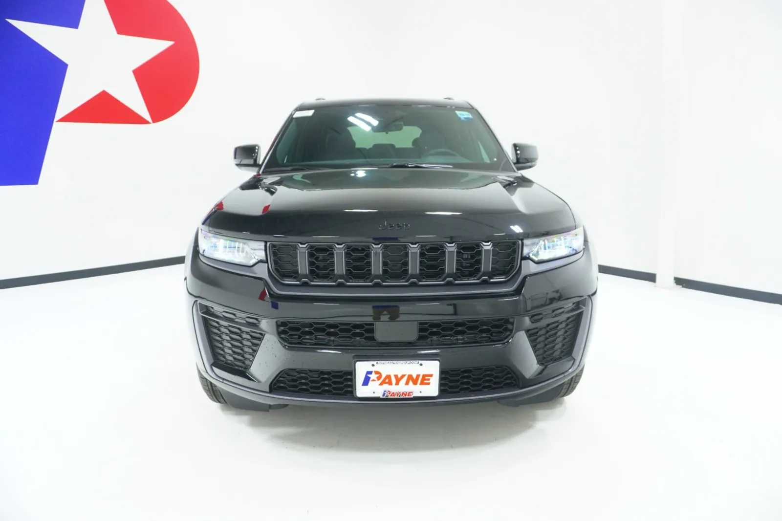 2027 Jeep Grand Cherokee Laredo Altitude