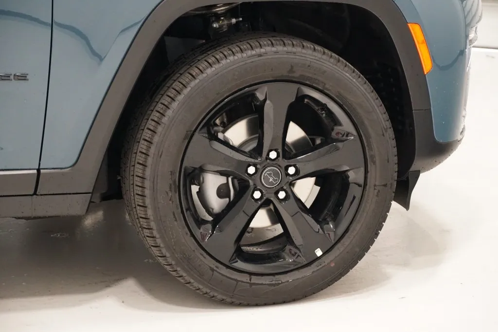 2027 Jeep Grand Cherokee Limited