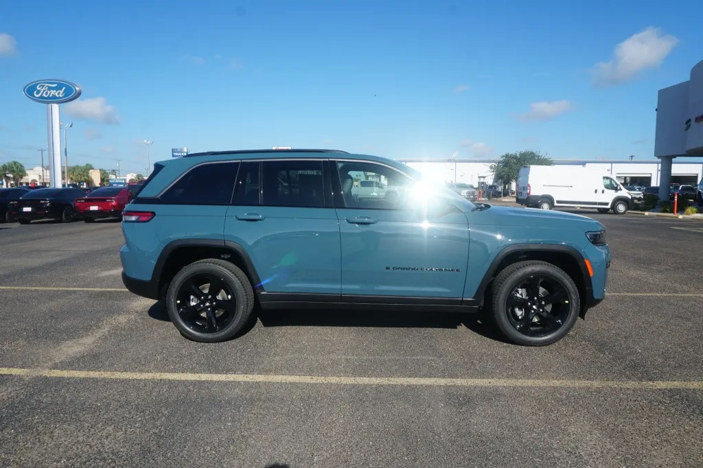 2027 Jeep Grand Cherokee Limited