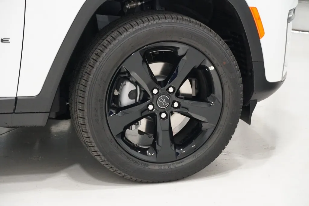 2027 Jeep Grand Cherokee Limited