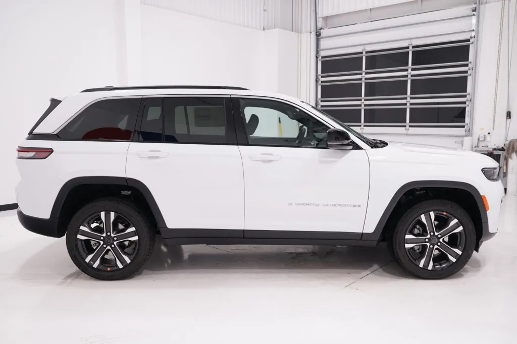 2027 Jeep Grand Cherokee Limited