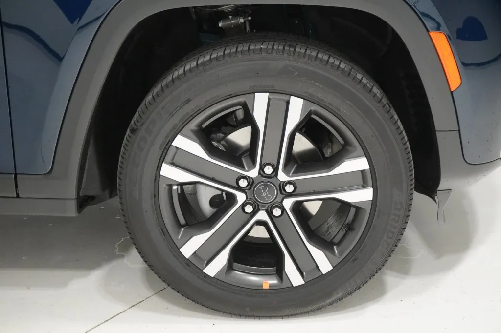 2027 Jeep Grand Cherokee Limited 2027 Jeep Grand Cherokee Limited