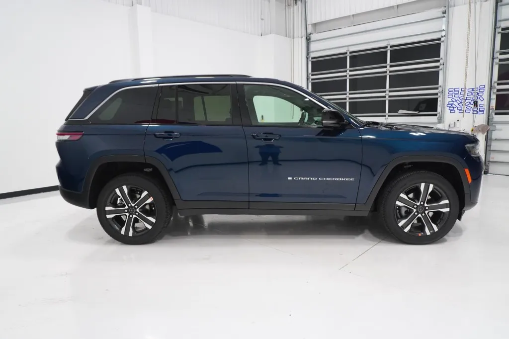 2027 Jeep Grand Cherokee Limited 2027 Jeep Grand Cherokee Limited