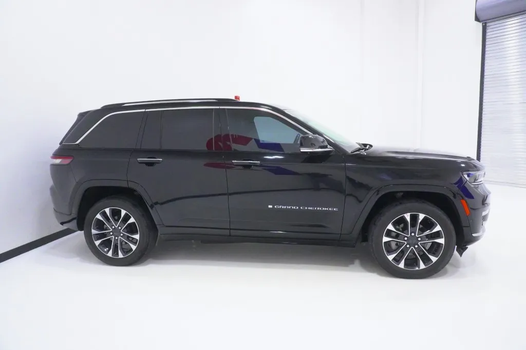2023 Jeep Grand Cherokee Overland