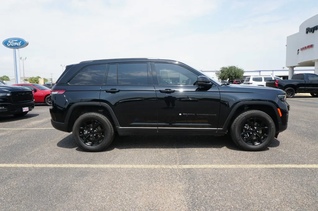 2025 Jeep Grand Cherokee Altitude
