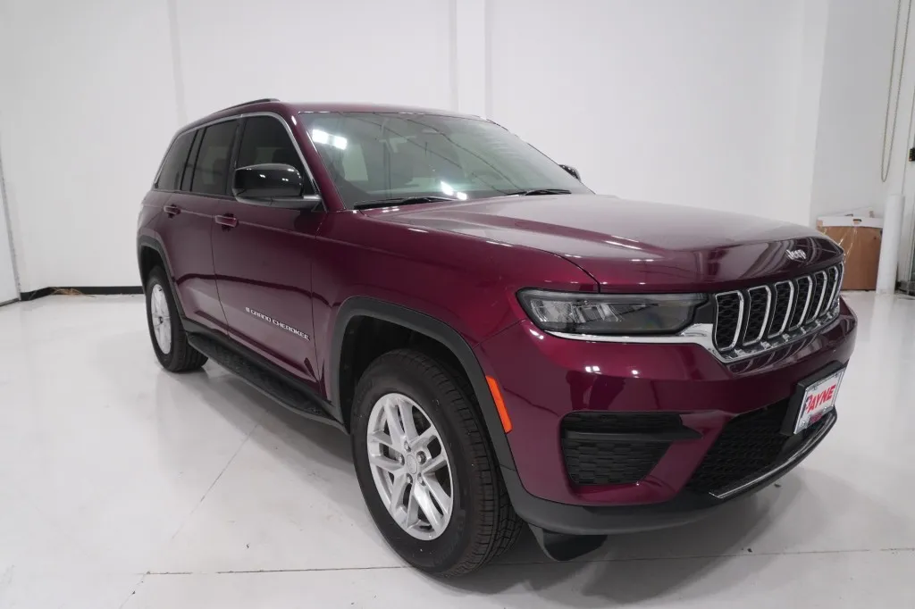 2026 Jeep Grand Cherokee Laredo