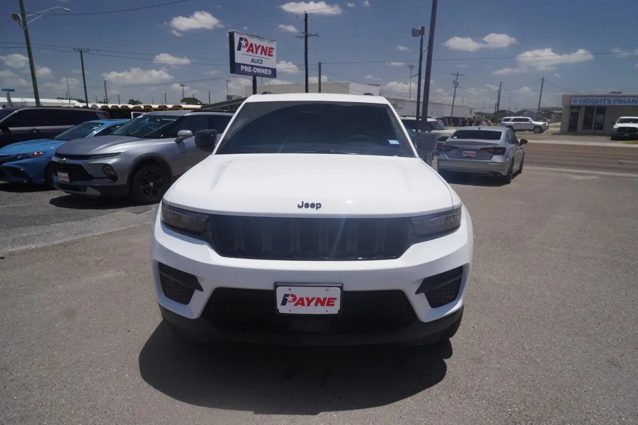 2025 Jeep Grand Cherokee Altitude