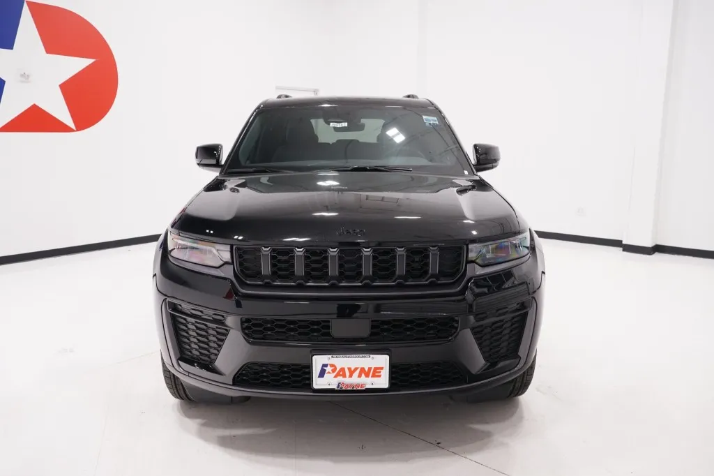 2026 Jeep Grand Cherokee Laredo Altitude 2026 Jeep Grand Cherokee Laredo Altitude
