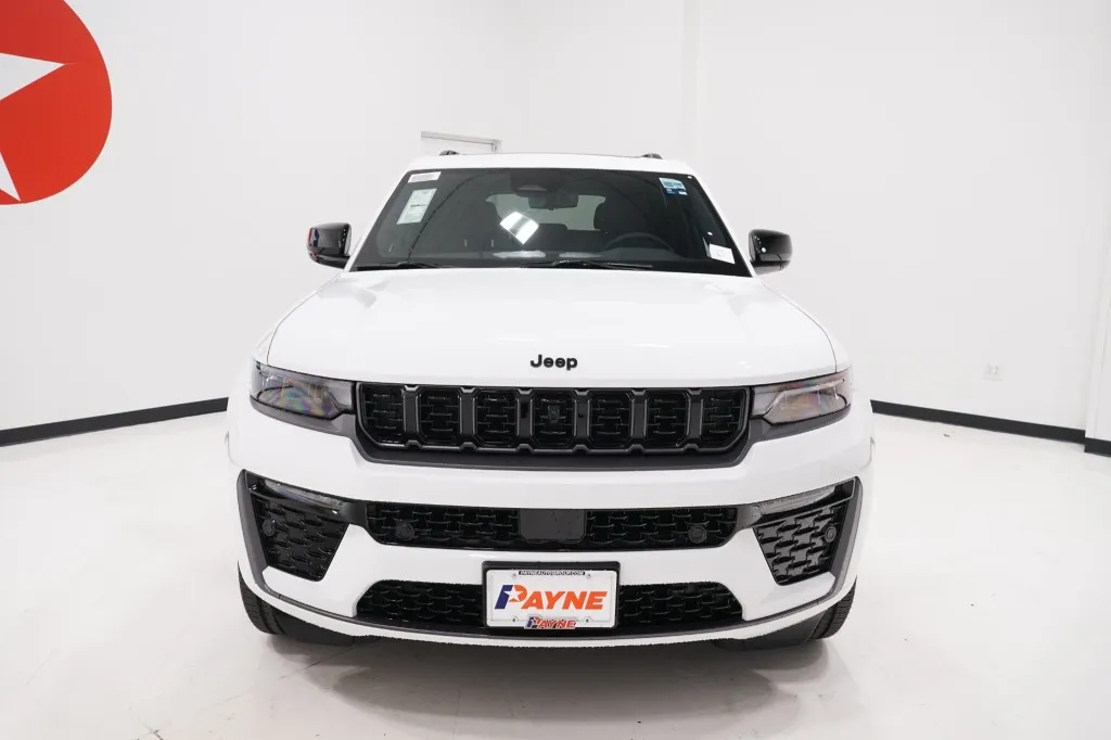 2027 Jeep Grand Cherokee Limited Reserve