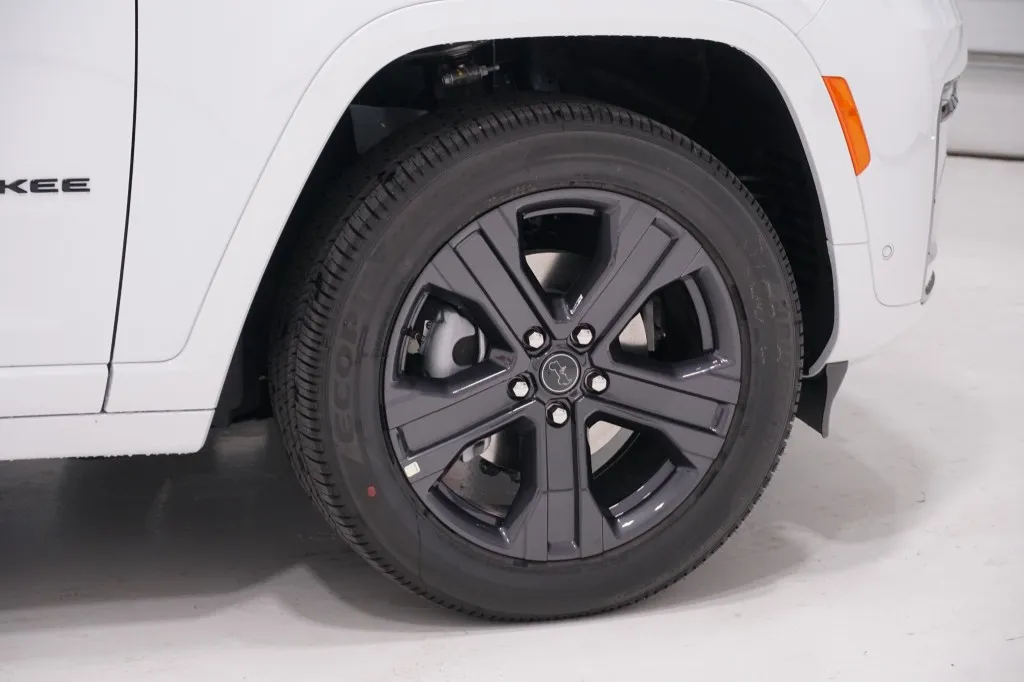 2027 Jeep Grand Cherokee Limited Reserve